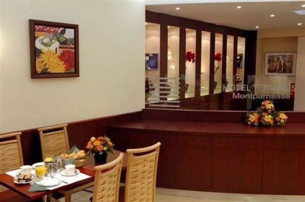 Hotel Terminus Montparnasse Paris Bagian luar foto